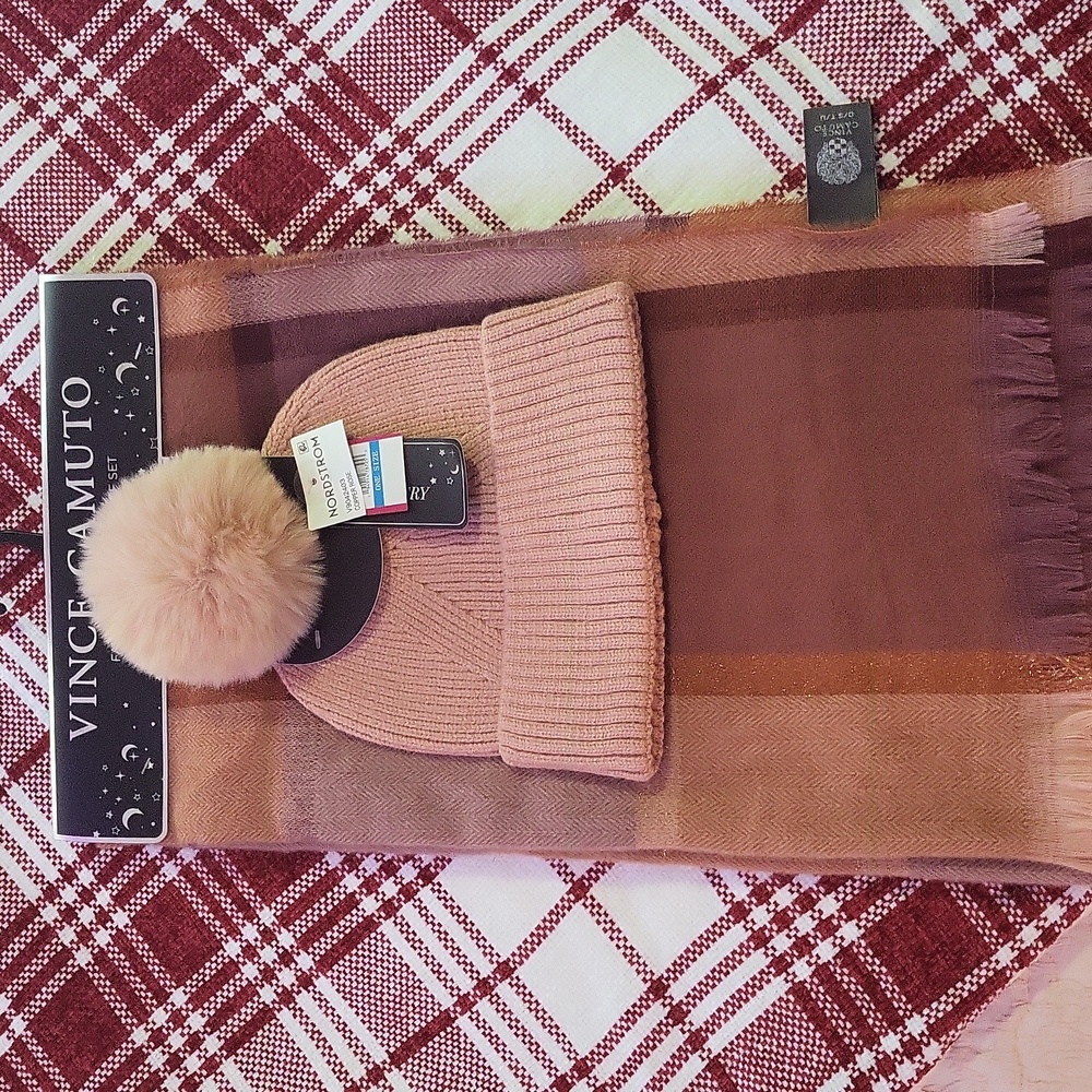 Vince Camuto hat and scarf set